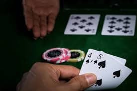 Filipino player accessing ph 7 casino games on a smartphone browser